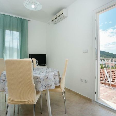 Apartman Paula 1 Διαμέρισμα Vinišće Εξωτερικό φωτογραφία